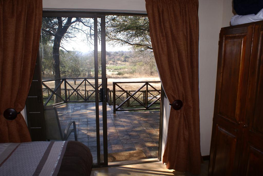מרלות' פארק Kruger River Holiday Home חדר תמונה